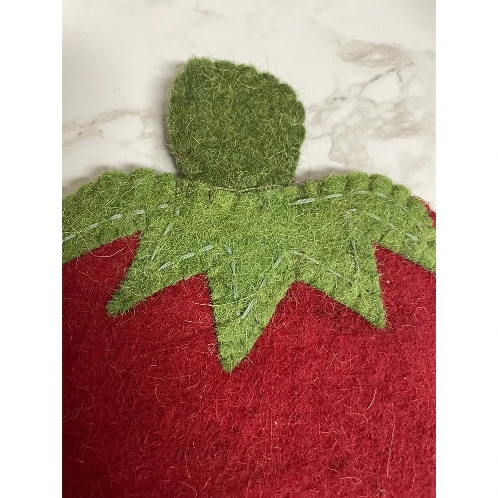 Vintage Pair‎ Handmade Felted Wool Strawberry Trivets Hotpads Red & Green